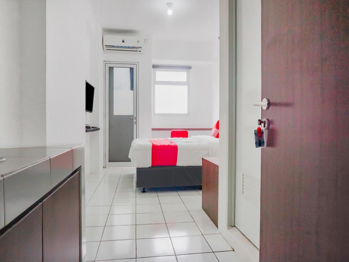 Oyo 90241 Sirooms Apartmen Gunung Putri 보고르 외부 사진