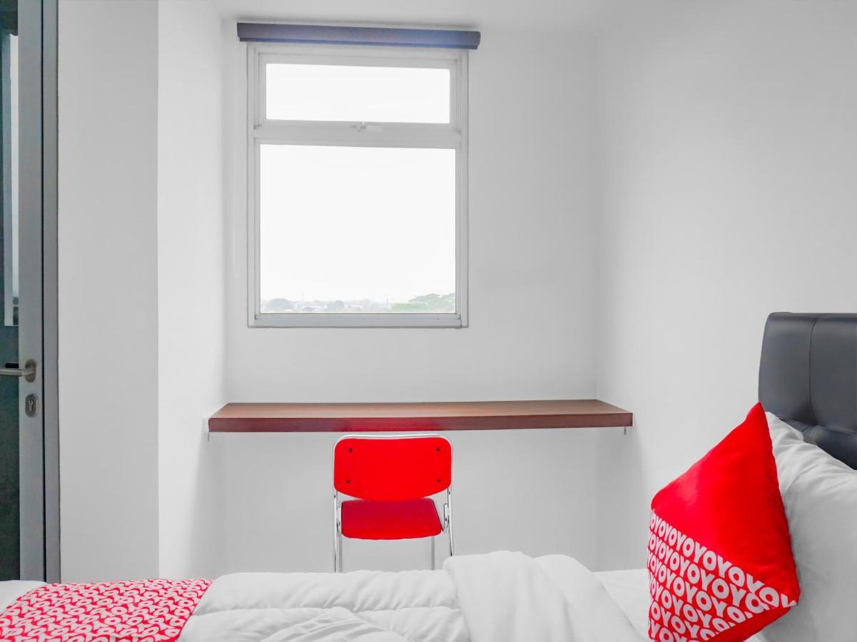 Oyo 90241 Sirooms Apartmen Gunung Putri 보고르 외부 사진