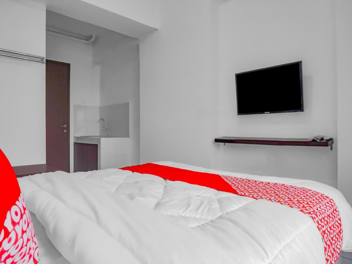 Oyo 90241 Sirooms Apartmen Gunung Putri 보고르 외부 사진